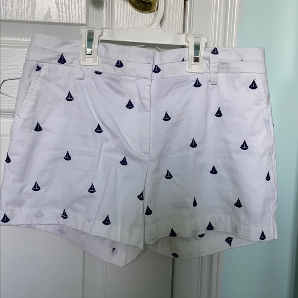 British Khaki Sailboat Print Shorts *NWOT*